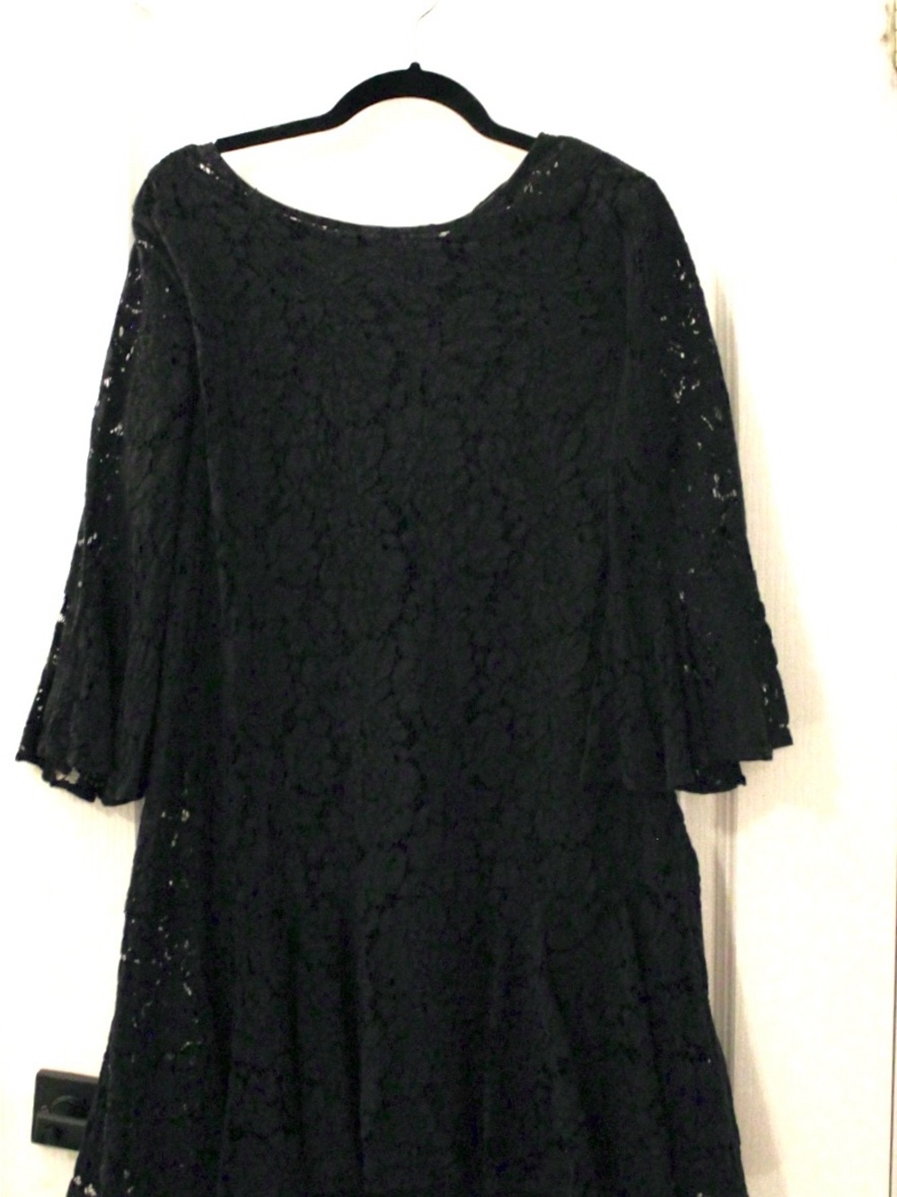 Boat Neck- Black Lace Long-Sleeve Dress